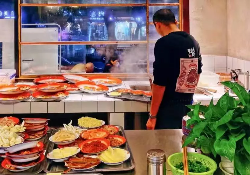 川式麻辣烫“宣战”杨国福