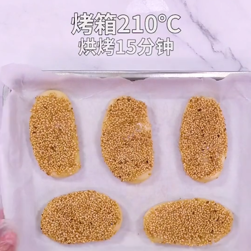 想吃烧饼不用买，在家就能做，层层分明，酥脆掉渣，成本不到5毛