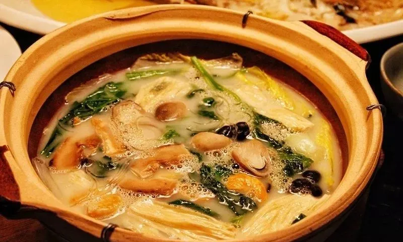 火遍粤港澳的烧腊，这家品牌在北京也火了