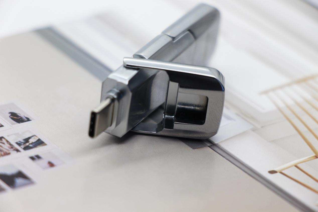 双U口设计，固态级高速传输：爱国者固态U盘U393体验