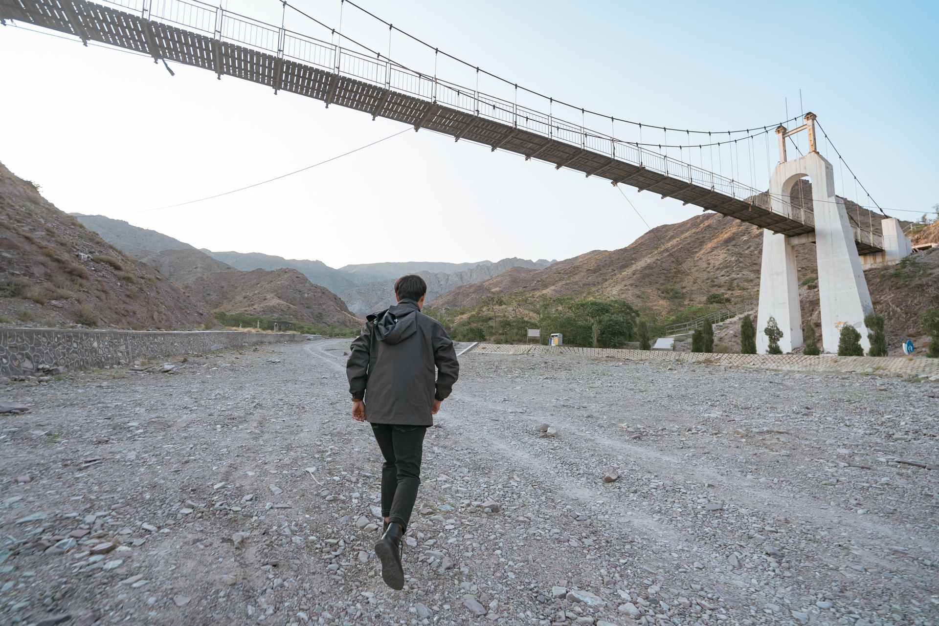 防风又防雨，出门还保暖！CAMEL骆驼冲锋衣体验
