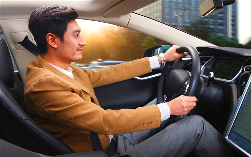 一个普通中年人，想白手起家，有哪些行之有效的方法和途径呢？