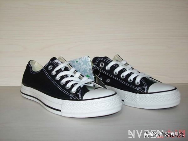 经典匡威帆布鞋多少钱