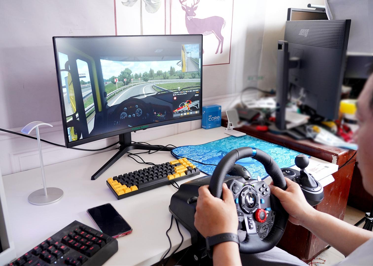 900°转向，体验真实驾驶感受，罗技G29游戏方向盘做到了