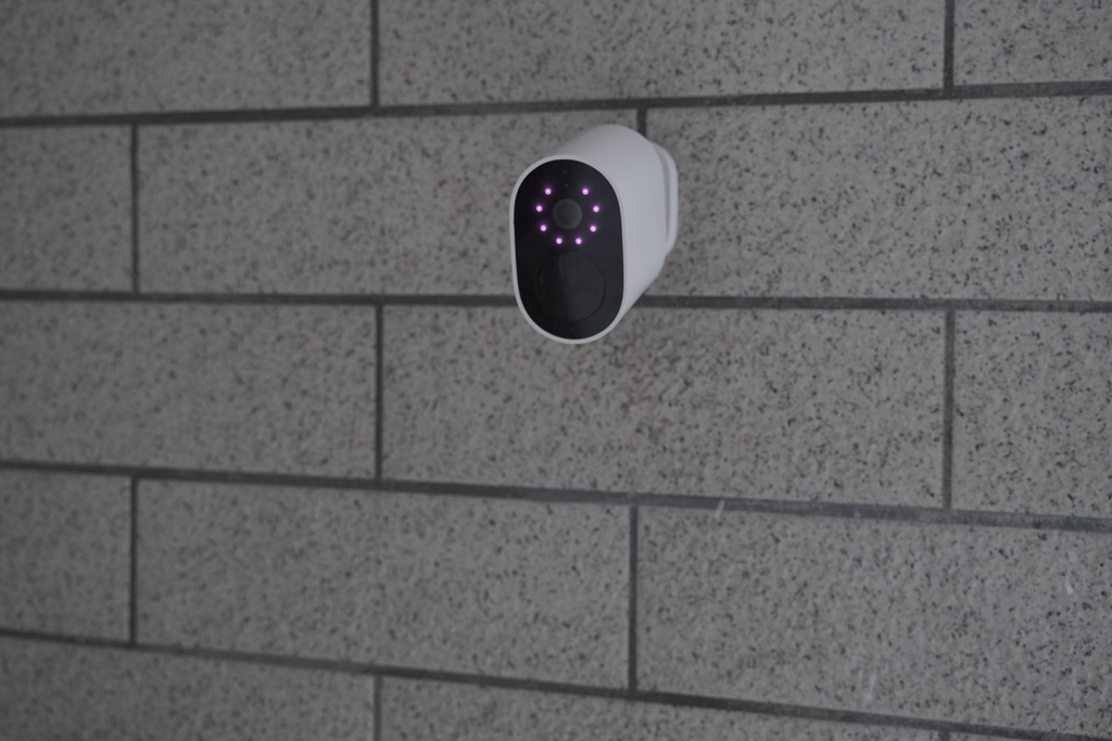 无需布线！小米首款室外无线摄像机全面评测：从未进家门就安防