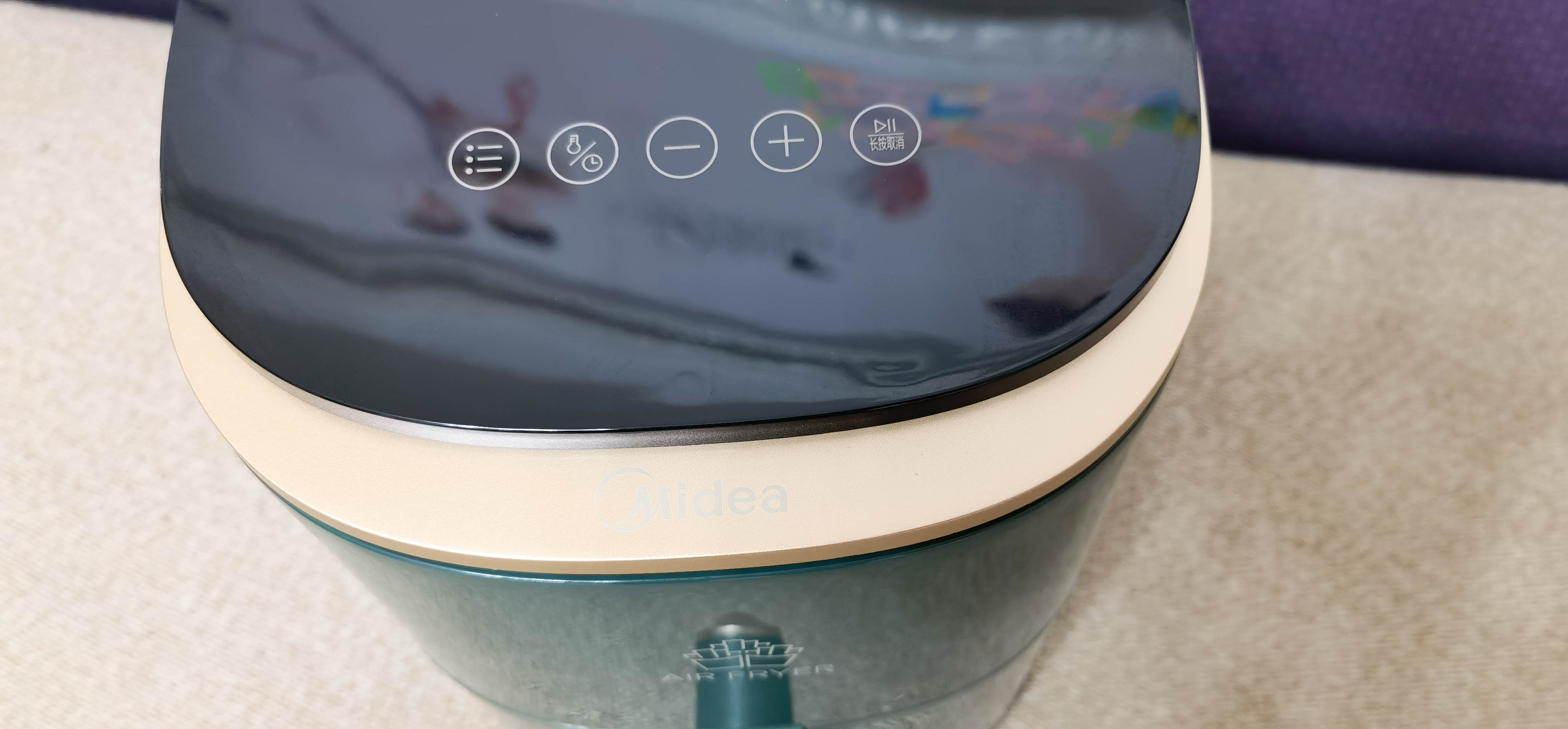 好看又好用，WIFI互联不太实用的美的空气炸锅