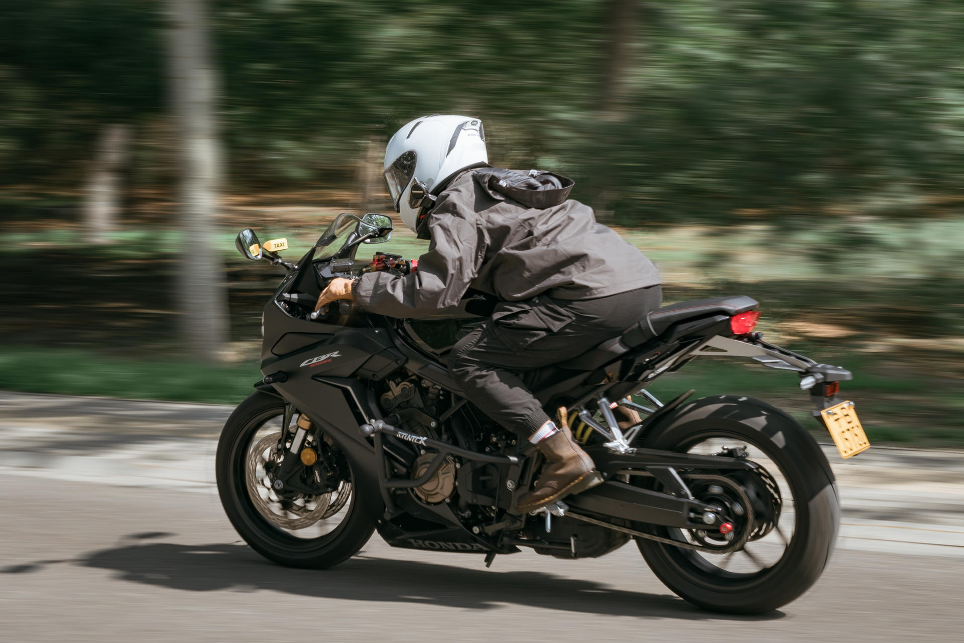 防风又防雨，出门还保暖！CAMEL骆驼冲锋衣体验