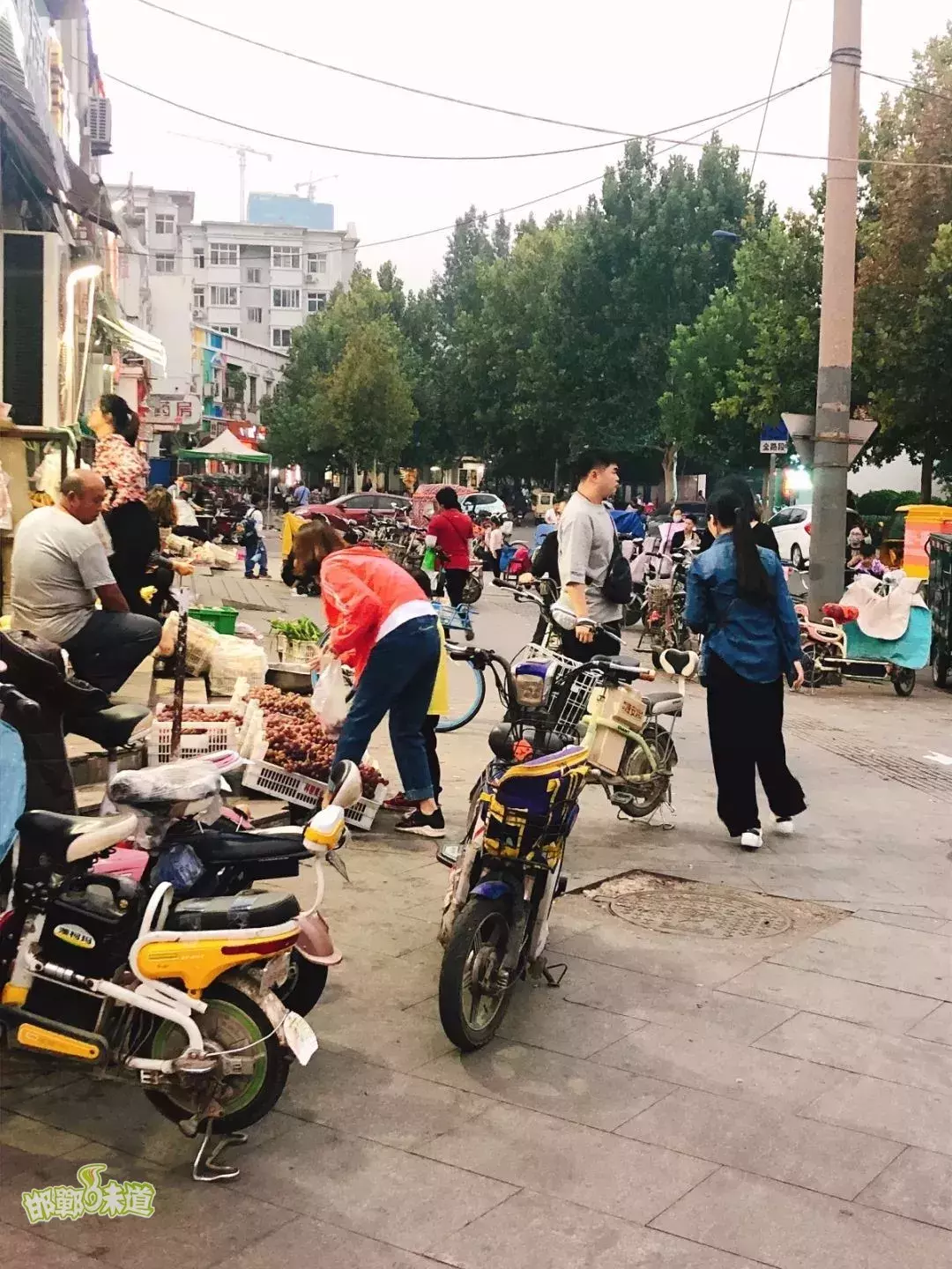 惊艳了！第一次在邯郸吃天津鼓楼二姑包子，难怪火了这么久！