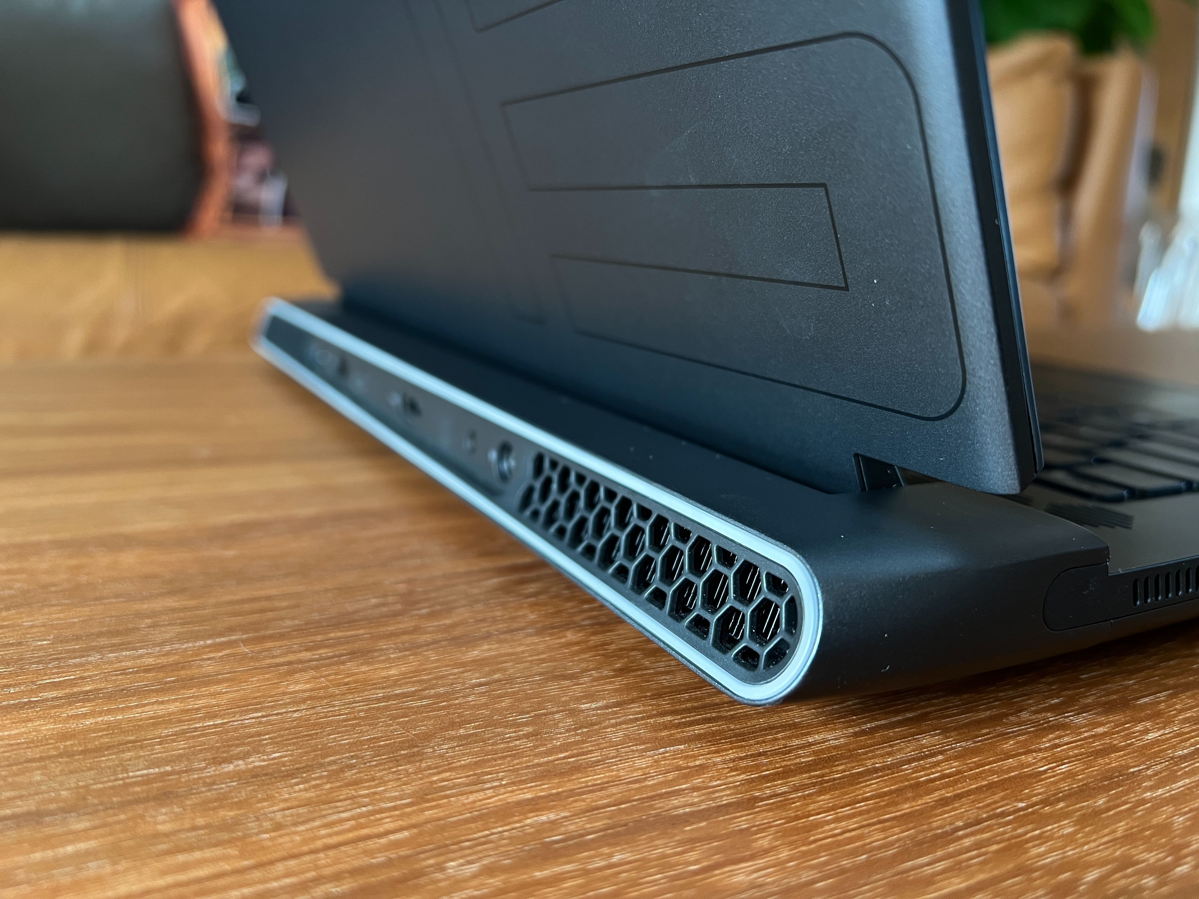 游戏本的天花板，外星人 Alienware m15 R6到底怎么选？