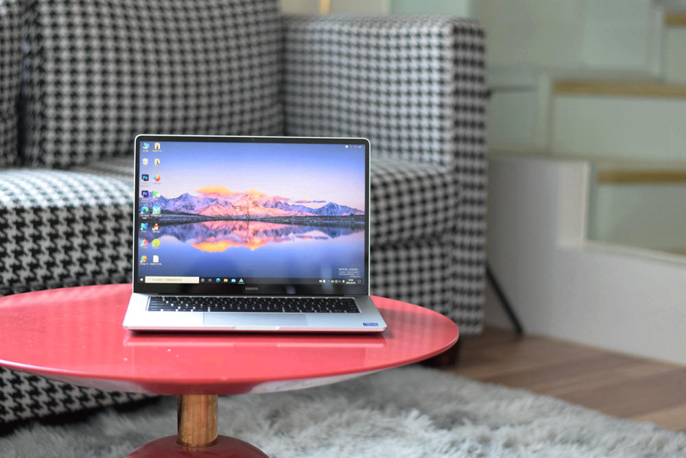 有优点也有不足，全新小米笔记本Pro14评测，屏幕外竟然还有看点