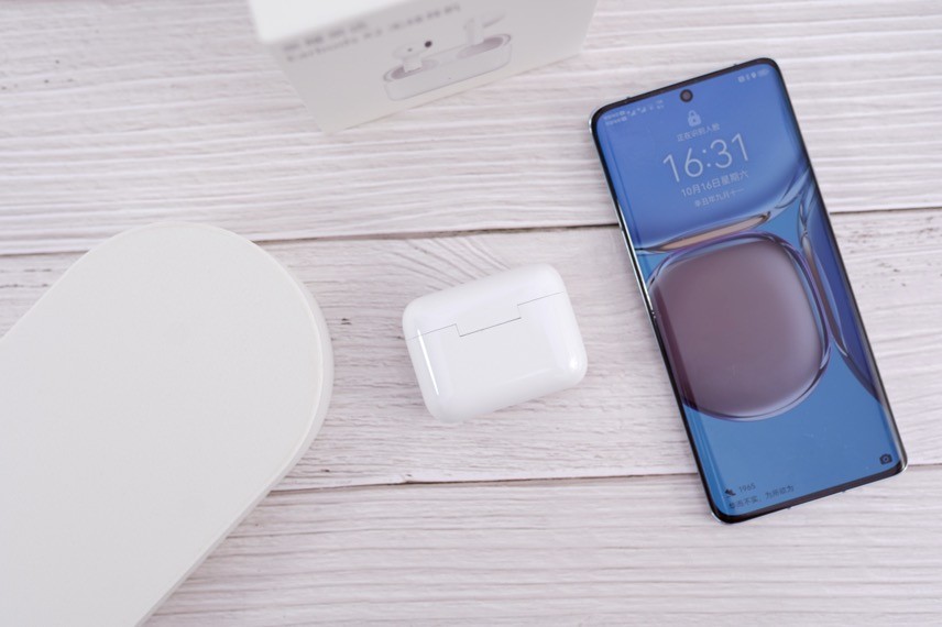 荣耀亲选Earbuds X2上手体验：半入耳很舒服