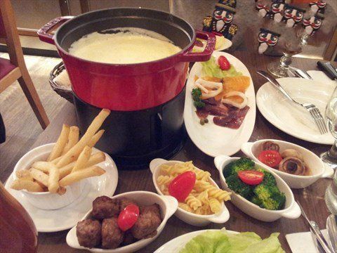 南锣鼓巷10大最值得推荐的美食之地，首选芝士蜜餐厅，你去过吗？