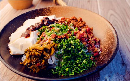 馋二坛告诉你：米线有多少种你还没有吃过！