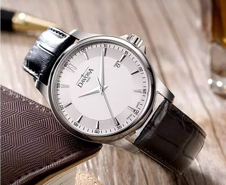 刚毕业想买个阿玛尼？1000多的价格随便买！