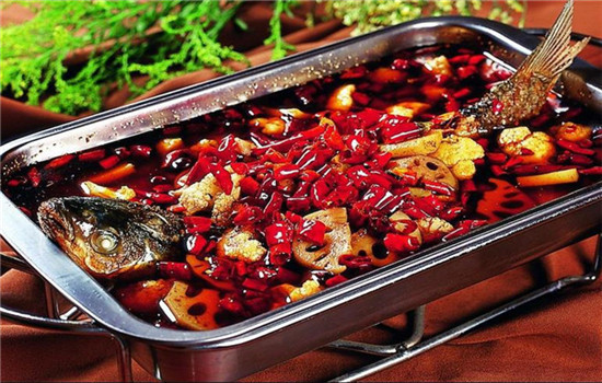 特色烤鱼品牌哪家更靠谱？鱼的门烤鱼正确的致富选择