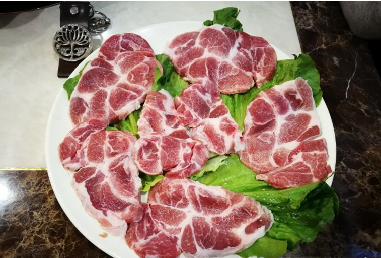 重庆大口吃肉餐馆排行榜：受气牛肉排第一