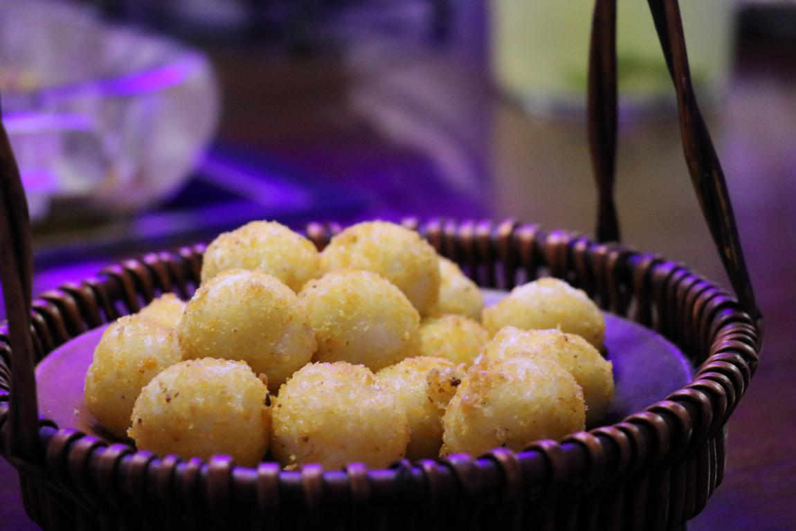 武汉这家排行第一的川味烤鱼馆，从江汉路开始声名远扬