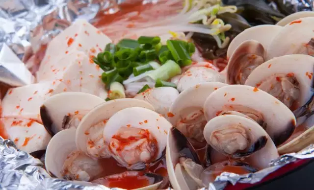 简直要疯了！馋嘴花甲米线居然开到了万达！狂吃100碗都不嫌腻