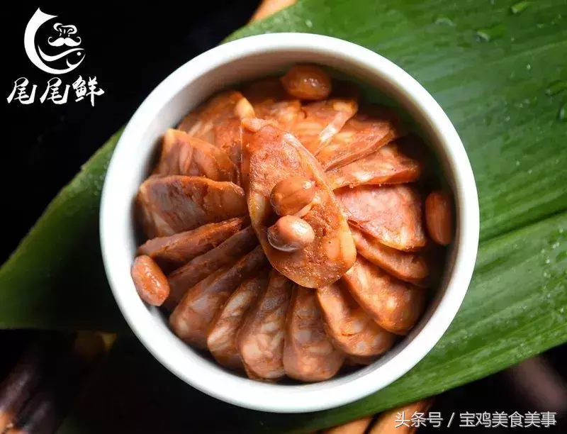 宝鸡轩苑世家步行街尾尾鲜酸菜鱼庆重阳，老人79折吃鱼