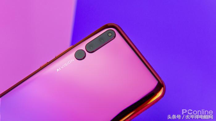 荣耀Magic2评测：麒麟980狂飙，竟藏着智慧生命体