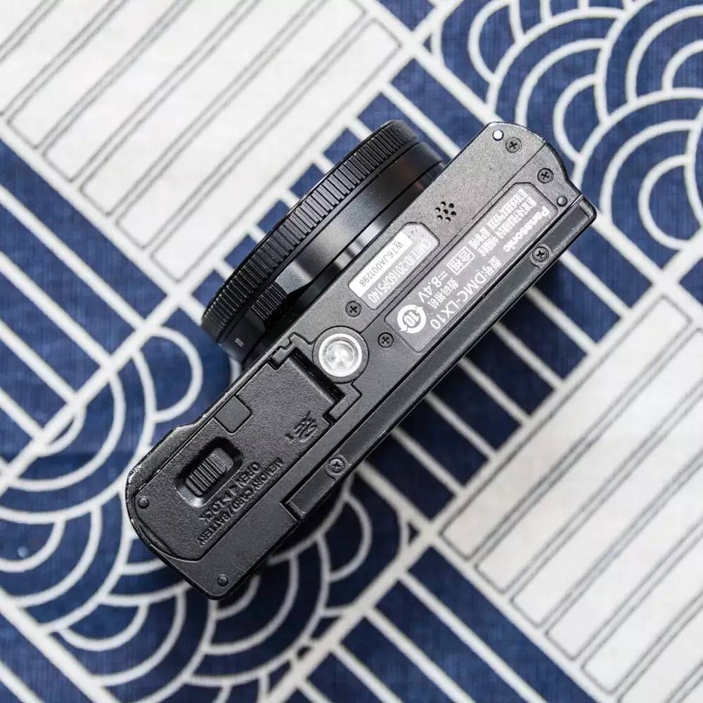 徕卡大光圈镜头配4K全家桶，松下LX10相机の详细测评