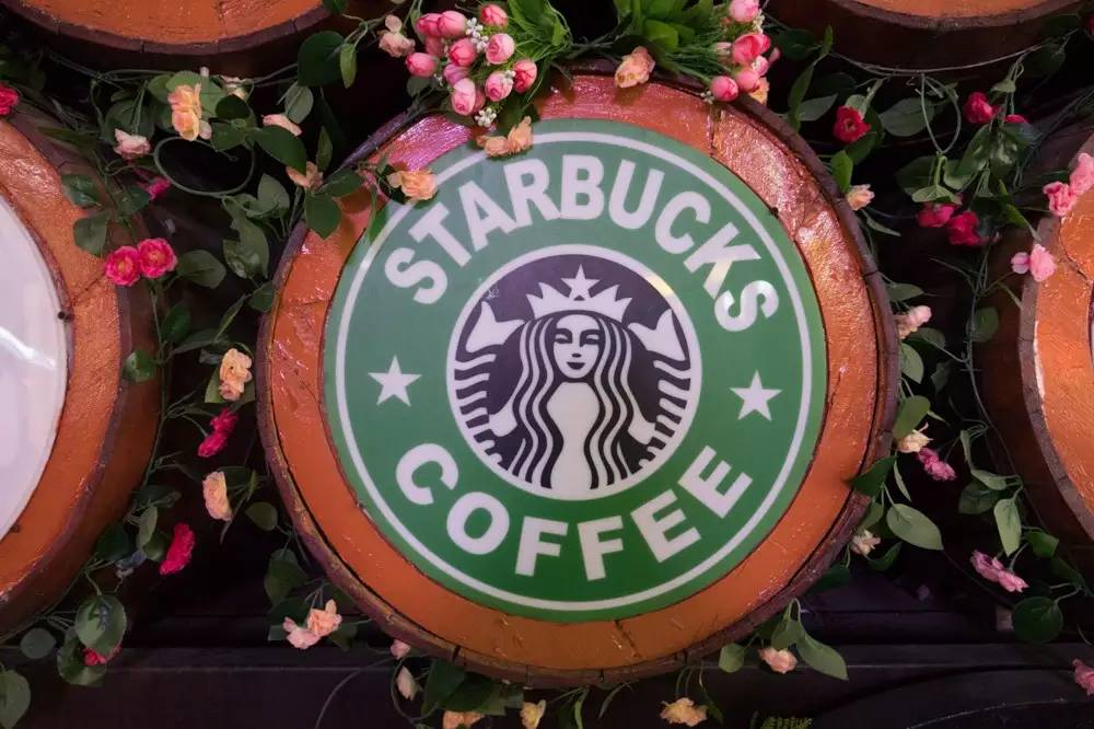 徕卡大光圈镜头配4K全家桶，松下LX10相机の详细测评