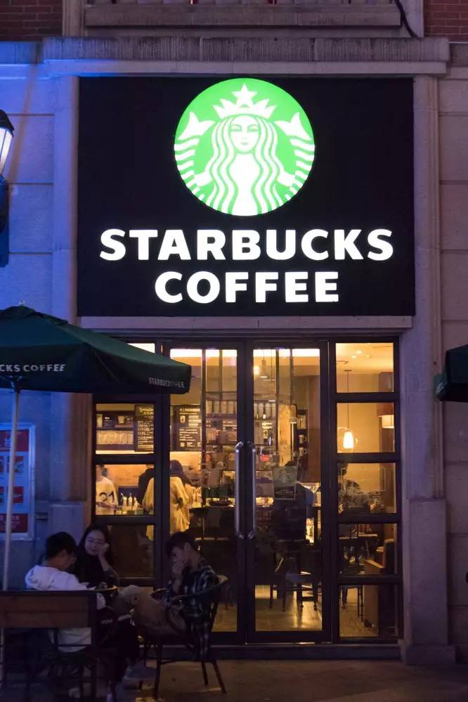 徕卡大光圈镜头配4K全家桶，松下LX10相机の详细测评