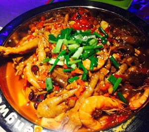 靠一锅肉蟹煲“单兵作战”的餐饮品牌盘点