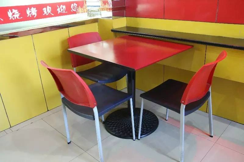 美食 | 小不点烧烤放大招啦！消费满就送 更有烤鱼免费刮！