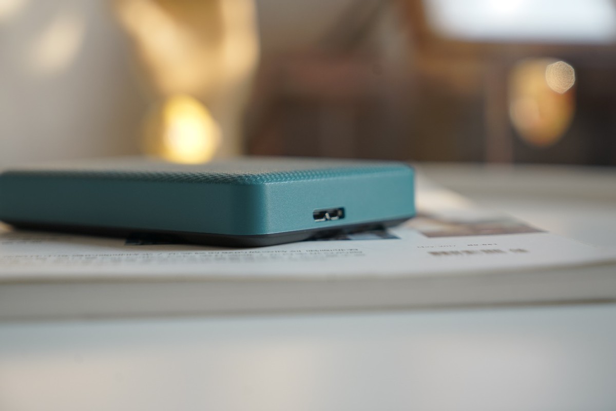 色彩丰富、存储安全：东芝移动硬盘V10评测