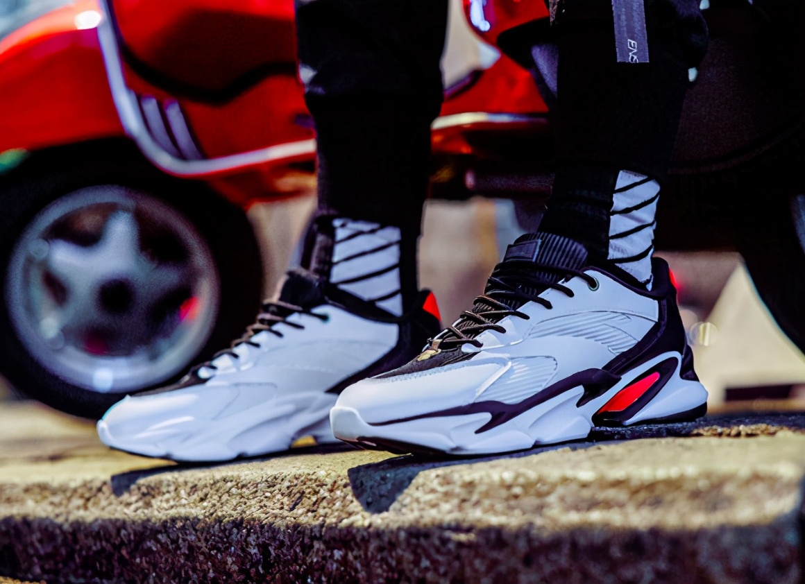 安踏有点意思！多款休闲鞋颜值高，新篮球鞋霸气侧漏，设计有提高