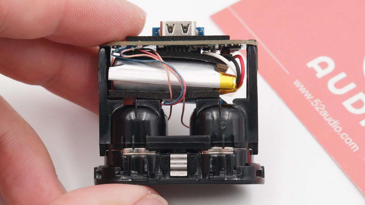 拆解报告：Motorola摩托罗拉 MOTO BUDS 120真无线耳机