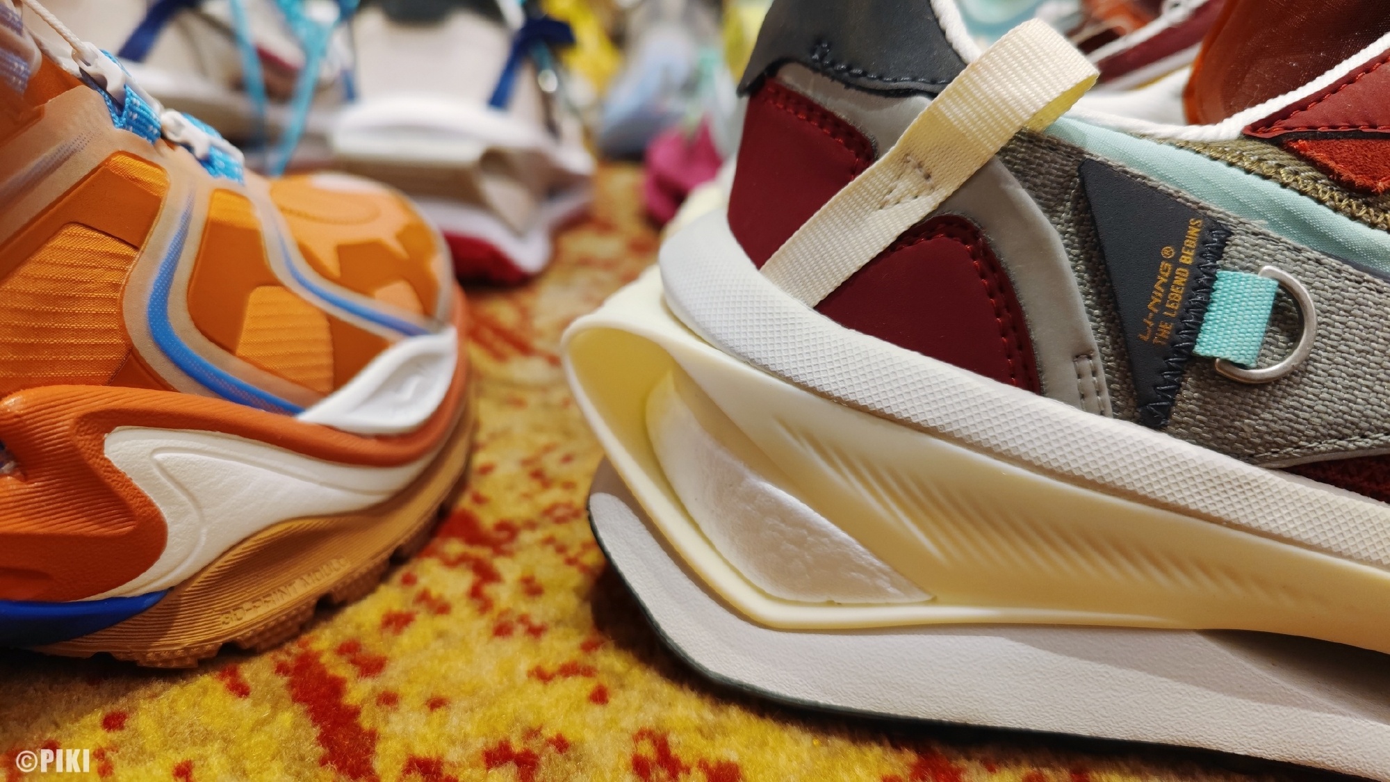 李宁又去走秀了！韦德9代休闲版曝光，烈骏6代来袭，产品很惊艳