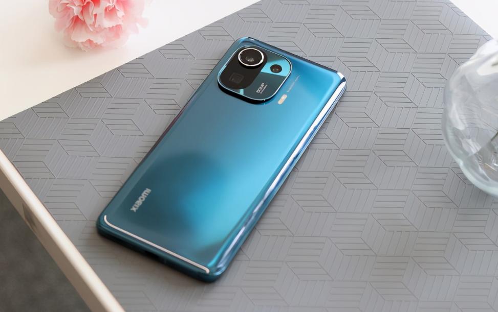 追求一天只充一次电，这3款5000mAh大电池手机，基本都能满足你