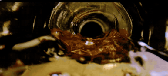 几百块的酒炒到几万！国外的威士忌热潮，为何比飞天茅台还疯狂？