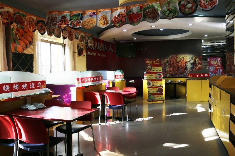 美食 | 小不点烧烤放大招啦！消费满就送 更有烤鱼免费刮！