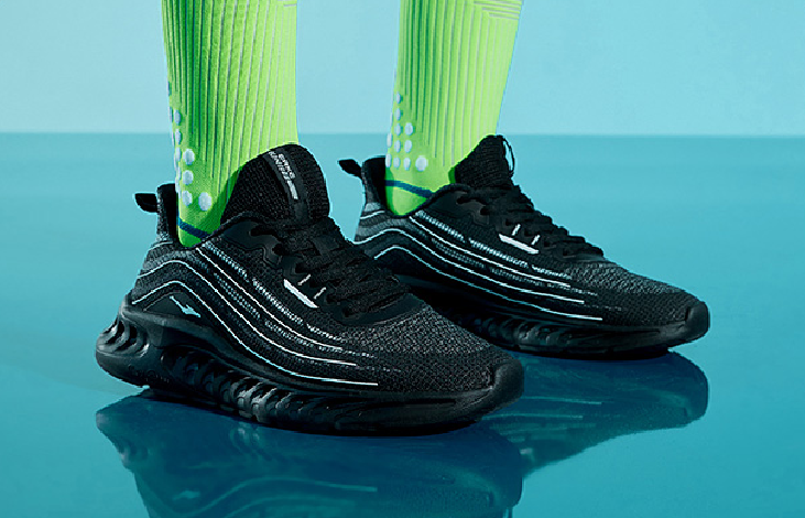 国货再崛起，鸿星尔克也卖断货？最值得买的3款跑鞋，平价又好穿