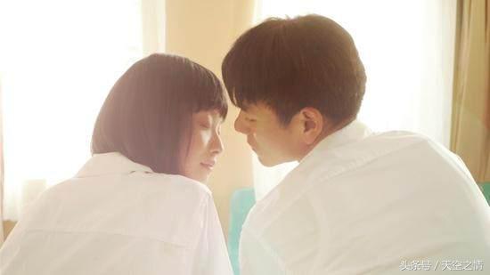 破解男友的QQ空间，里面都是他初恋的照片，分手吗