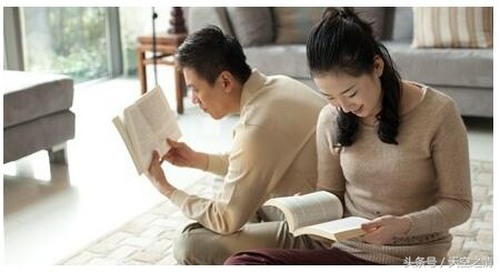 破解男友的QQ空间，里面都是他初恋的照片，分手吗