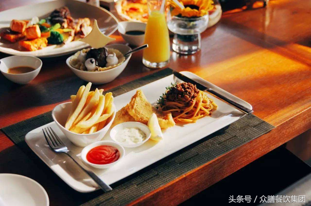 西式快餐加盟：泰迪巴士炸鱼薯条加盟特色多多，让创业变得简单