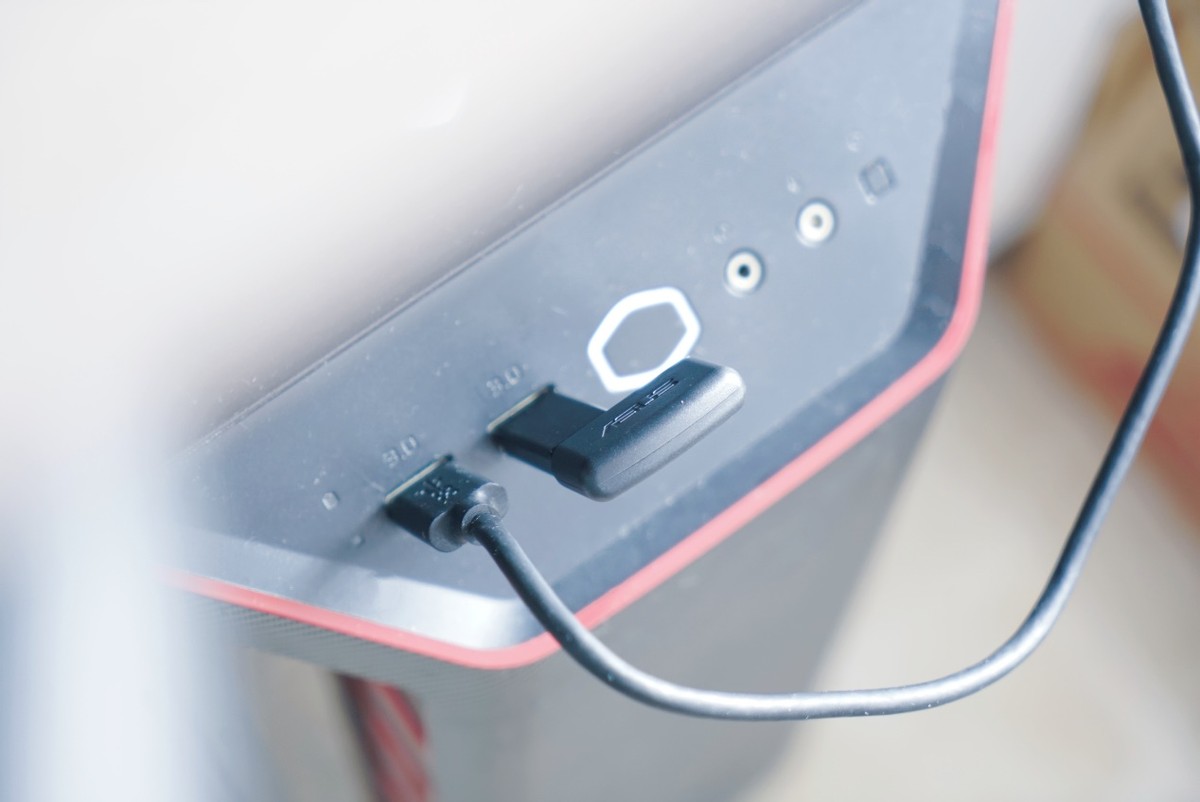 颜值惊艳性能强劲的游戏耳机华硕TUFGAMING电竞特工H3无线版评测