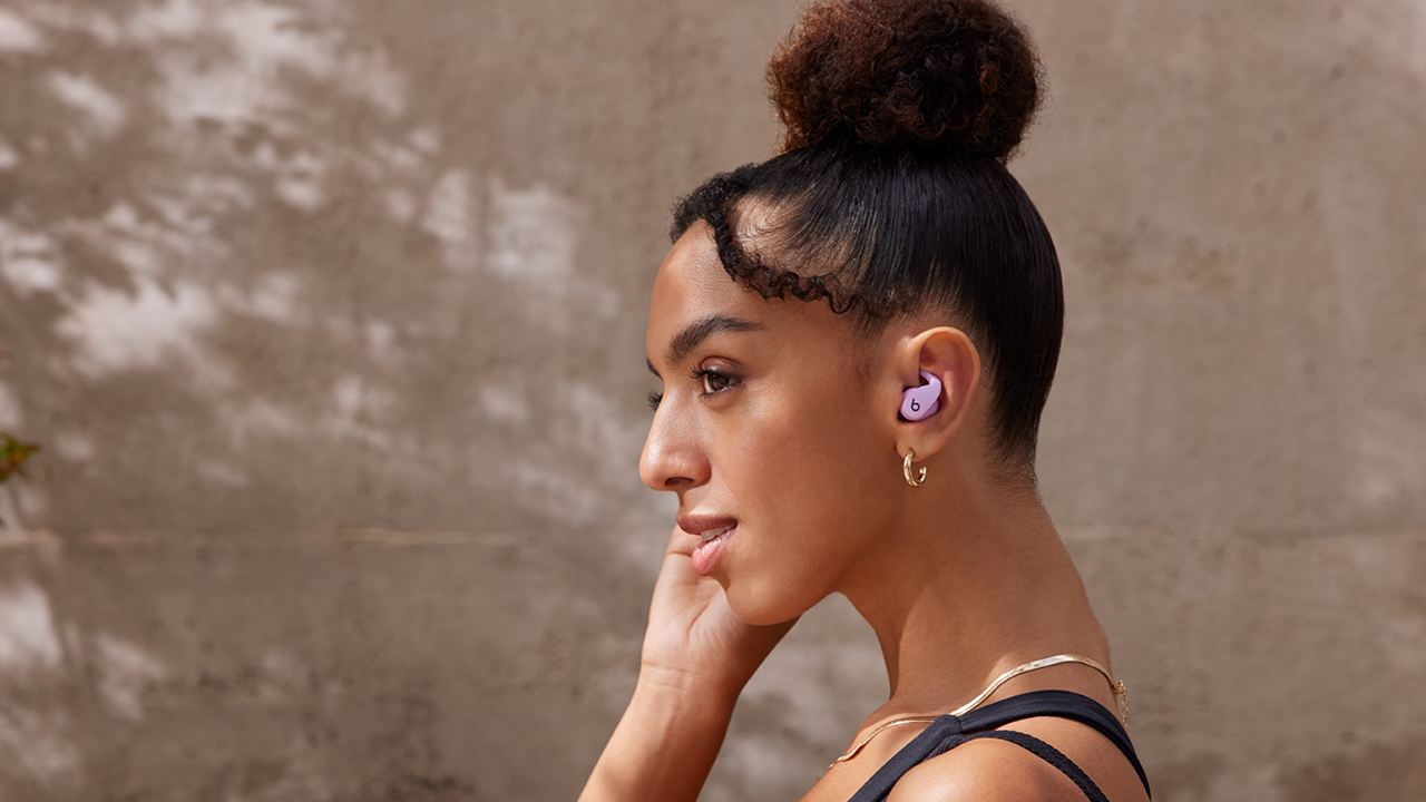 1599元！苹果新款降噪耳机开售：外观比AirPods有个性