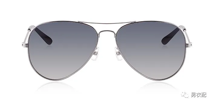 夏日型男穿搭的必备饰品：太阳镜