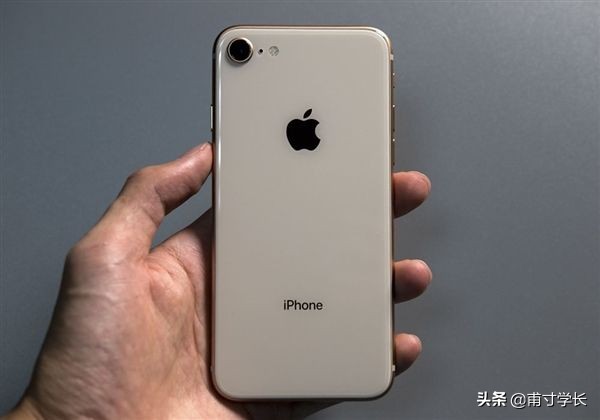 2022年了，iPhone8尚能饭否