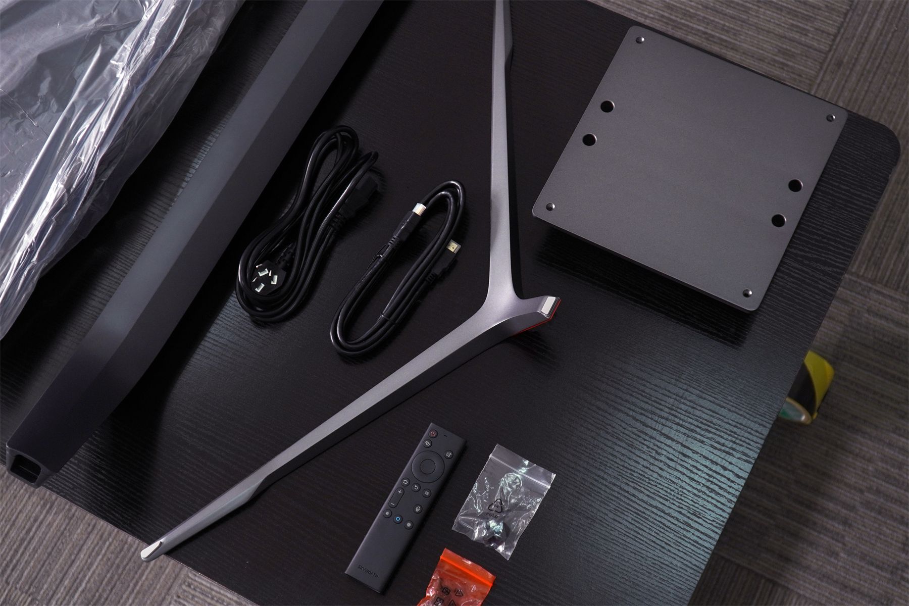 创维G90 OLED显示器评测，一键开启双系统，显示效果起飞