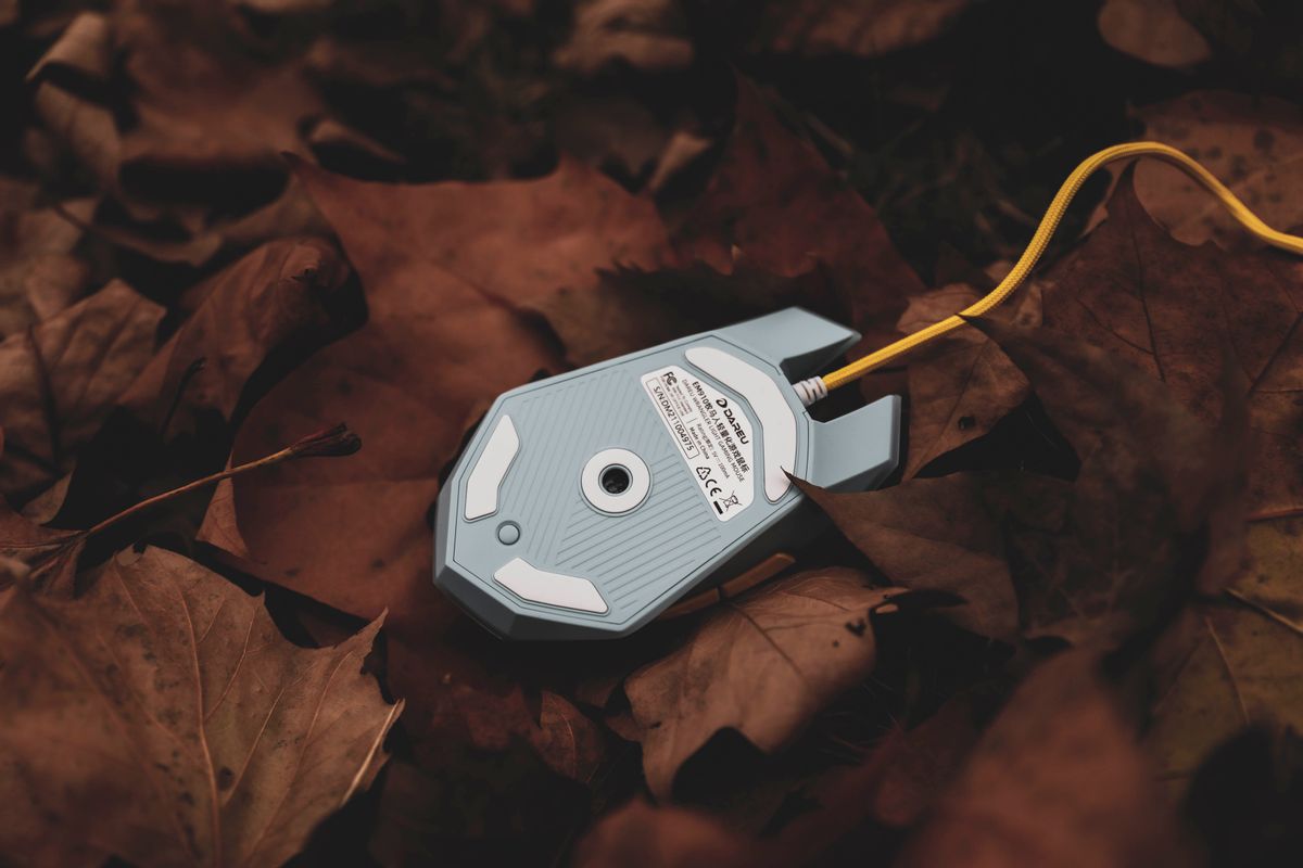 性价比较高的游戏鼠标，达尔优牧马人轻量化游戏鼠标EM910