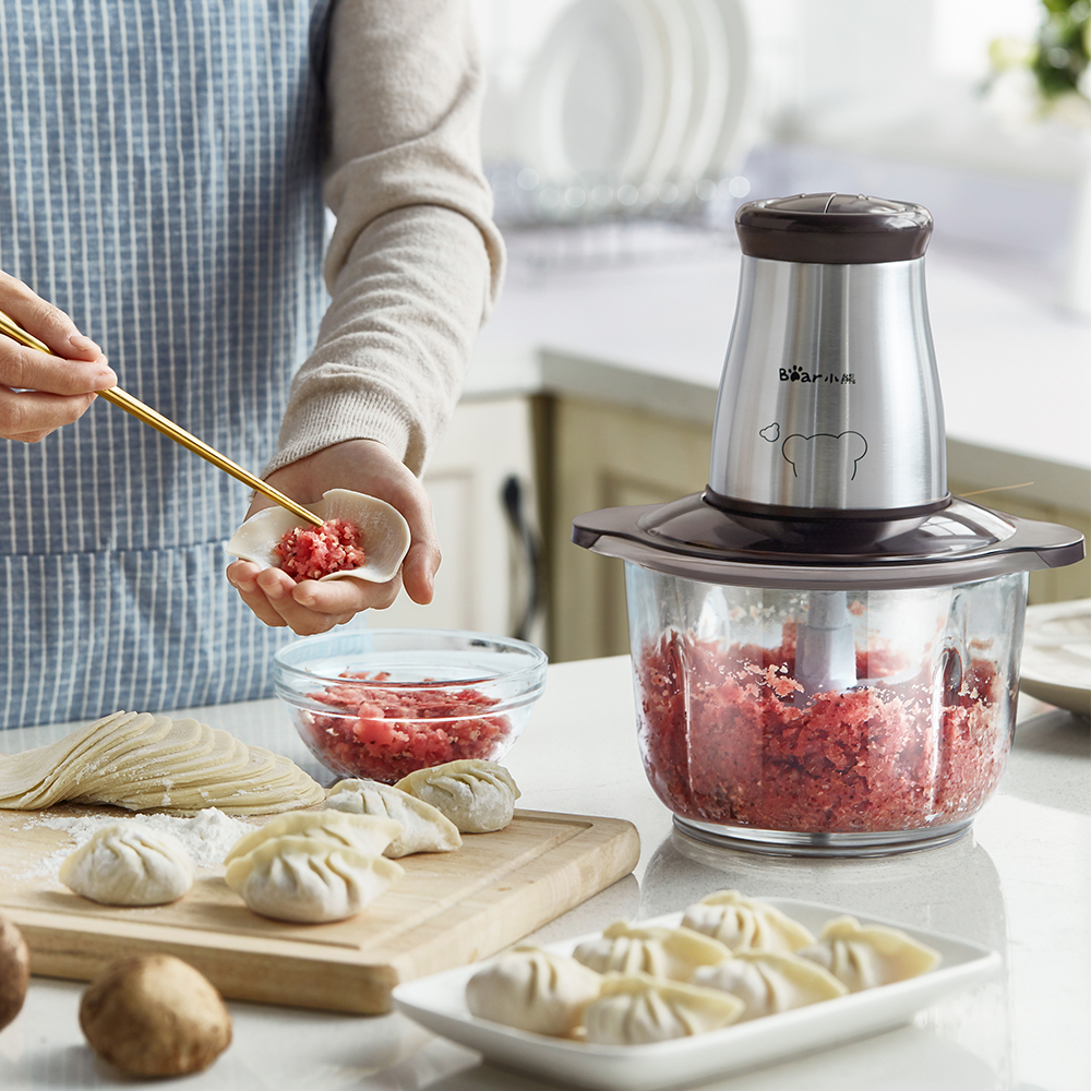有了家用小熊绞肉机的助攻，饺子馅料分分钟手到擒来
