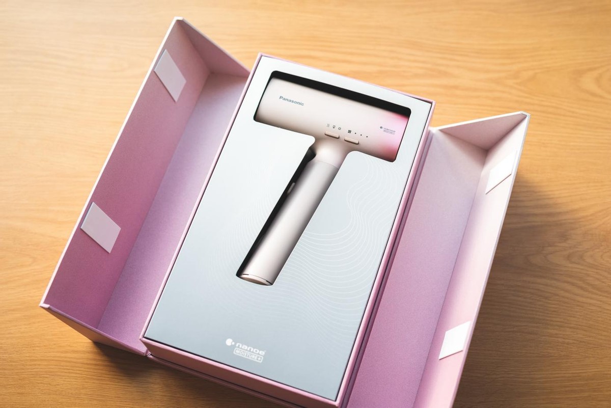 吹风机不就是吹干头发吗？不是！松下纳诺怡吹风机