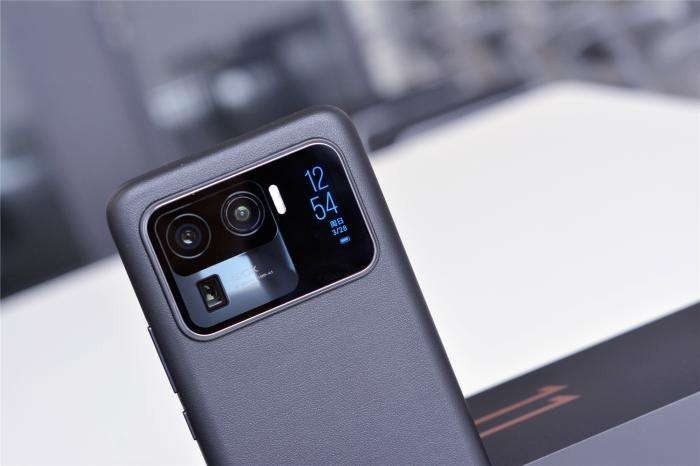 懂手机的人年底会选这三款，性能极佳，拍照堪称十拍九美