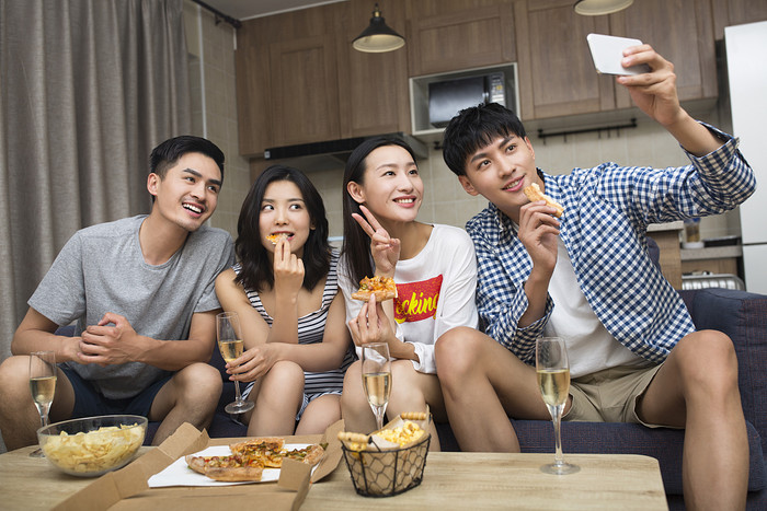 周末聚会何必在外面，这些家电足以让你彻底放松